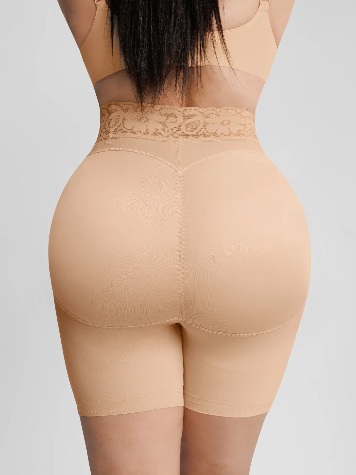🏆LUCKYSONG® Butt Lift Ultra-Stretch V-Band Shaper Short🪻